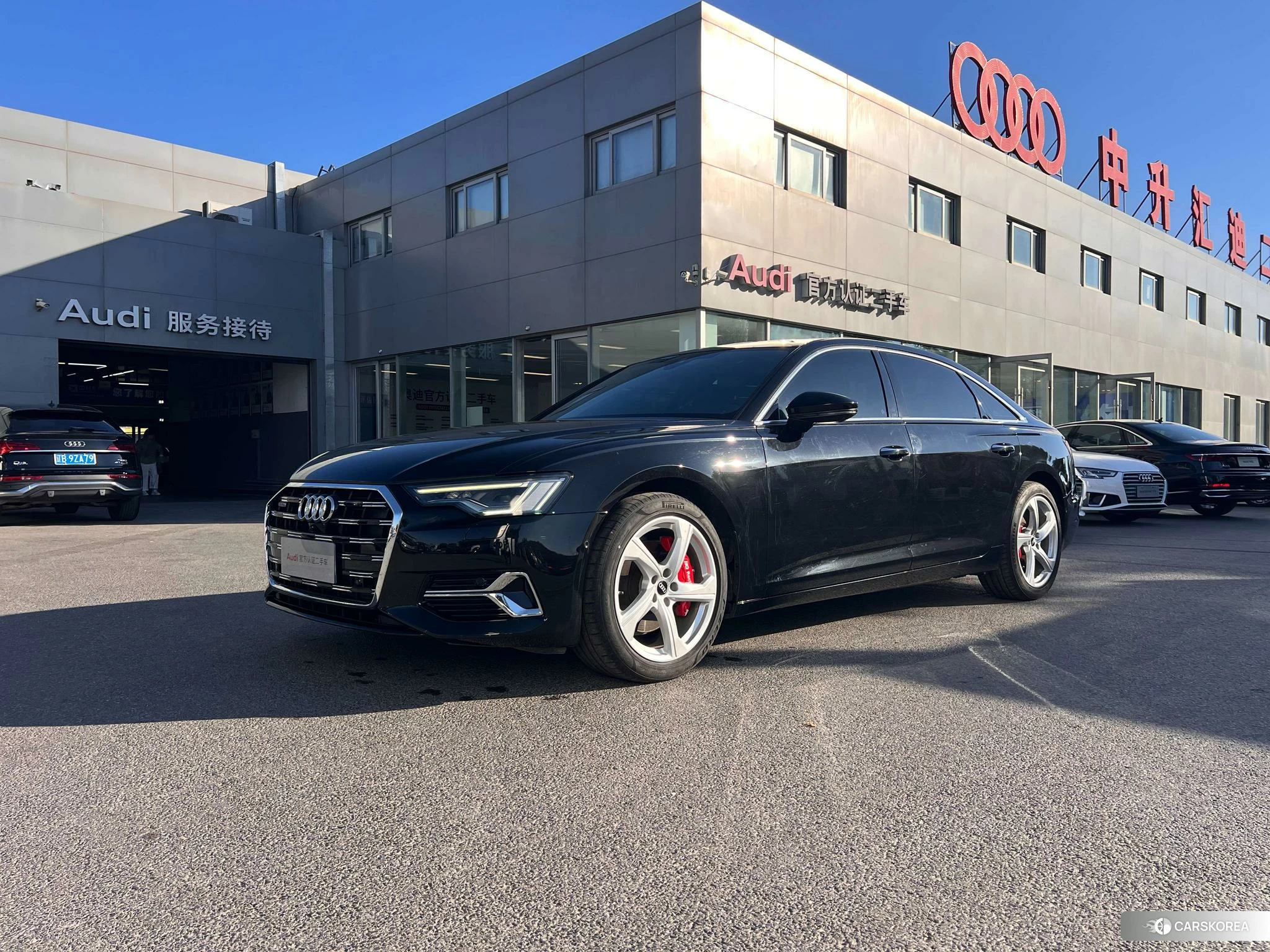 Audi A6L 2021 Черный из Китая, фото 2
