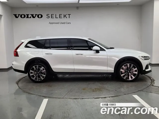 Volvo V60 Cross-Country 2nd Generation id 2878525 из Кореи 11