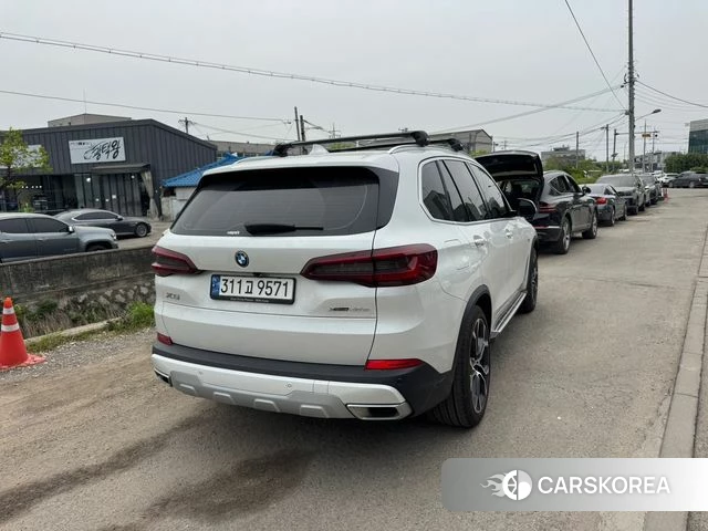 BMW X5 (G05) 2022 Белый из Кореи, фото 2