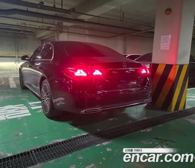 Mercedes-Benz E-Class W214 2024 Черный из Кореи, фото 2