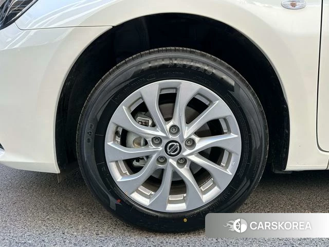 Nissan Xuan Yi id 4254824 из Китая 7