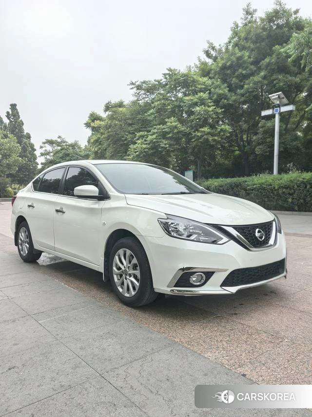 Nissan Xuan Yi 2024 Белый из Китая, фото 2