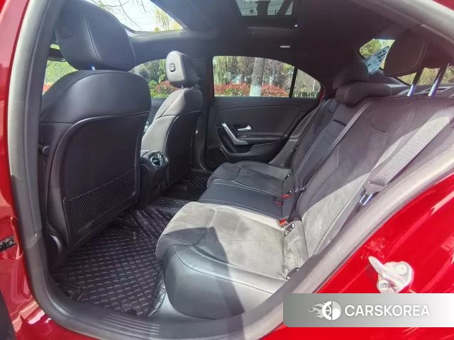 Mercedes-Benz Class A 2021 Красный из Китая, фото 2