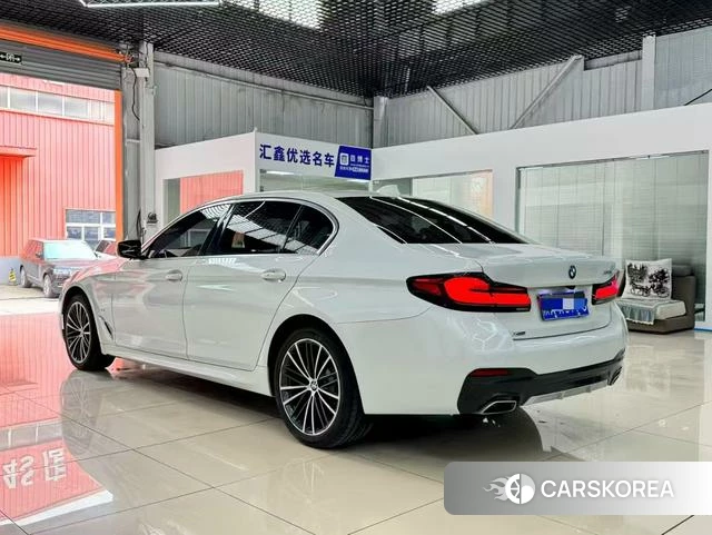 BMW 5 series 2022 Белый из Китая, фото 2