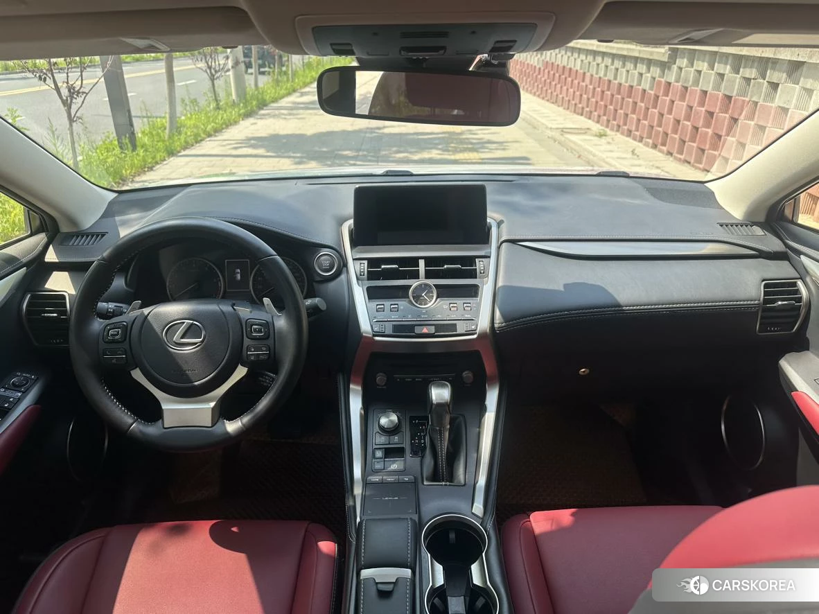 Lexus NX id 4493230 из Китая 8