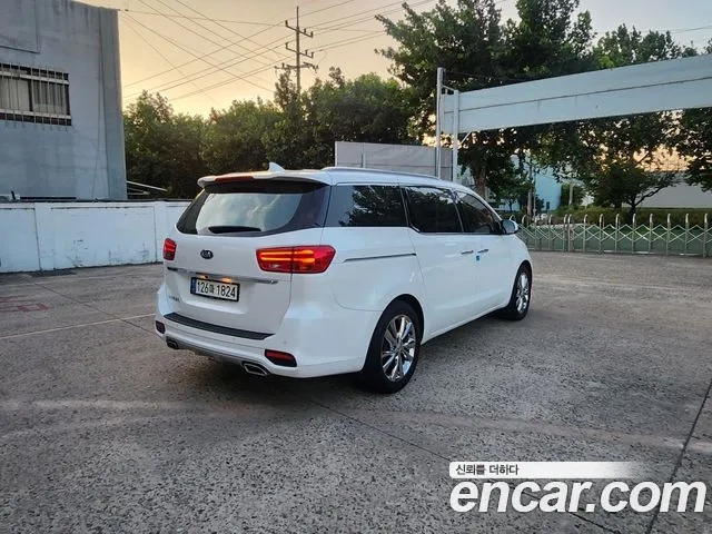 Kia The New Carnival id 2924771 из Кореи 12