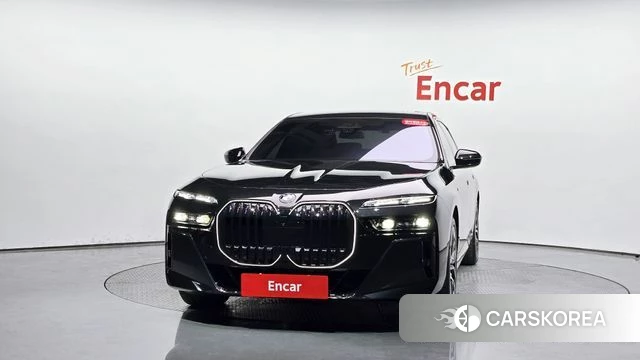 BMW 7 Series (G70) id 4353999 из Кореи 12