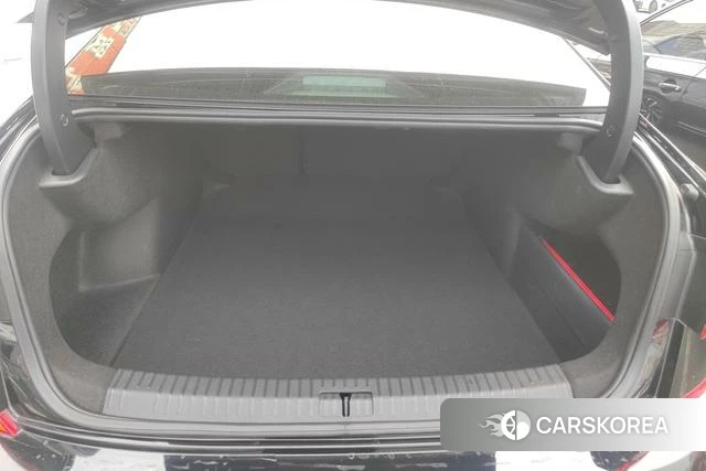 Volkswagen Passat id 4259851 из Китая 9