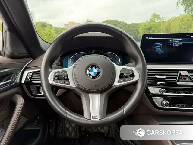 BMW 5 series PHEV id 4277253 из Китая 12