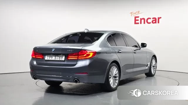 BMW 5 Series (G30) id 3434499 из Кореи 12