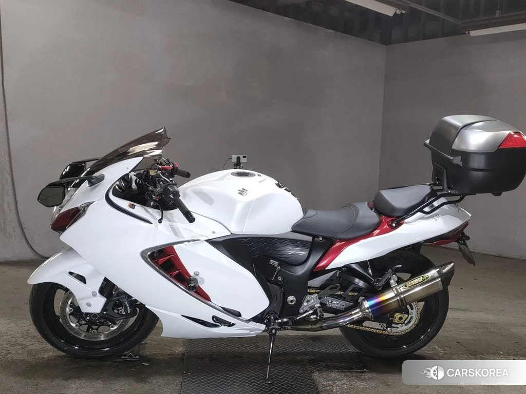 Проданный Suzuki GSX1300R HAYABUSA 2021 из Японии