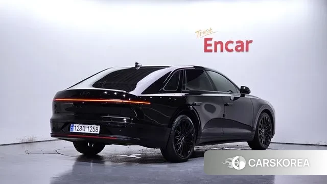 Hyundai Grandeur (GN7) id 3042950 из Кореи 12