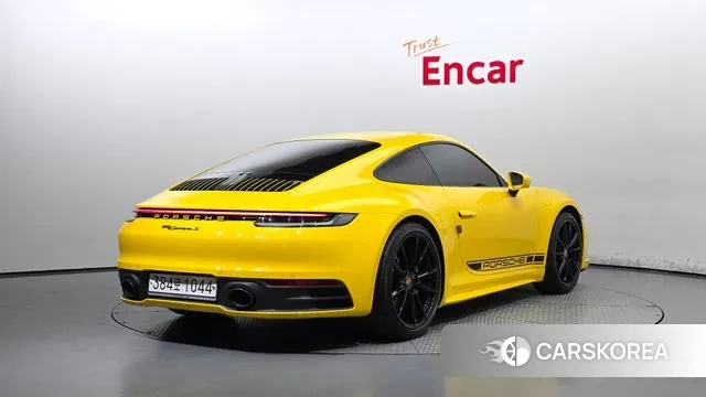 Porsche 911(992) id 3017584 из Кореи 12