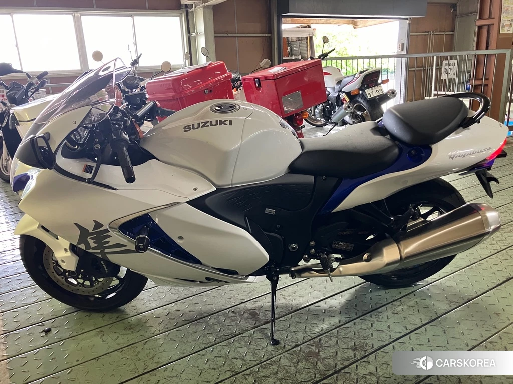 Проданный Suzuki GSX1300R HAYABUSA 2024 из Японии, фото 2