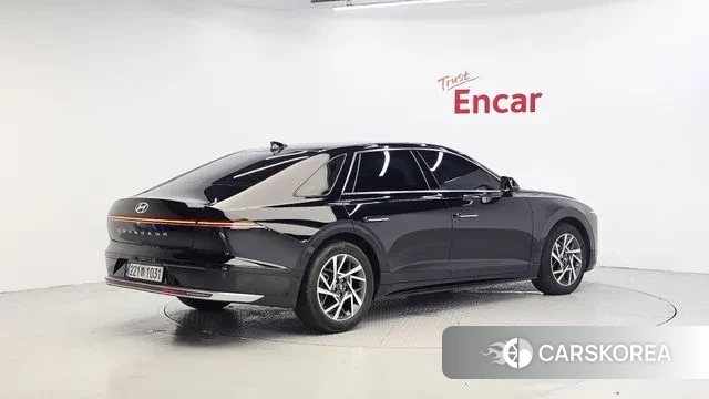 Hyundai Grandeur (GN7) id 3251862 из Кореи 12