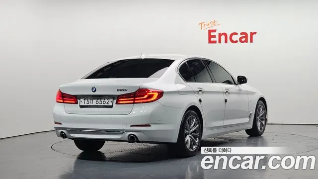 BMW 5 Series (G30) id 2315944 из Кореи 12