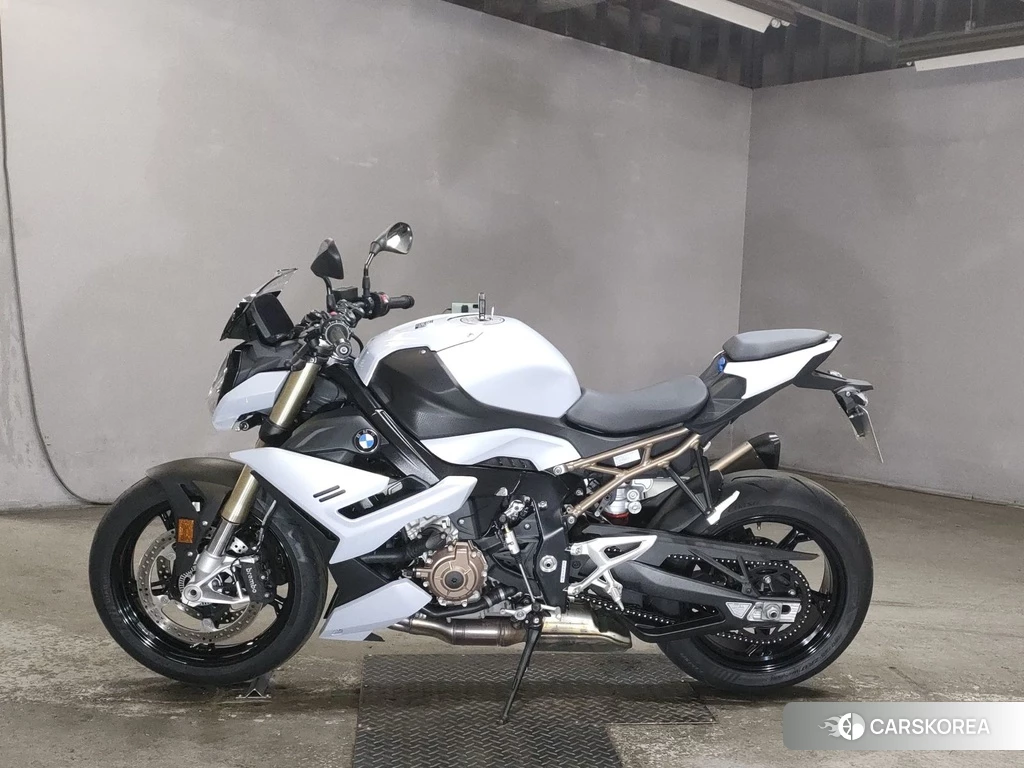 Проданный BMW S1000R 2022 из Японии, фото 2