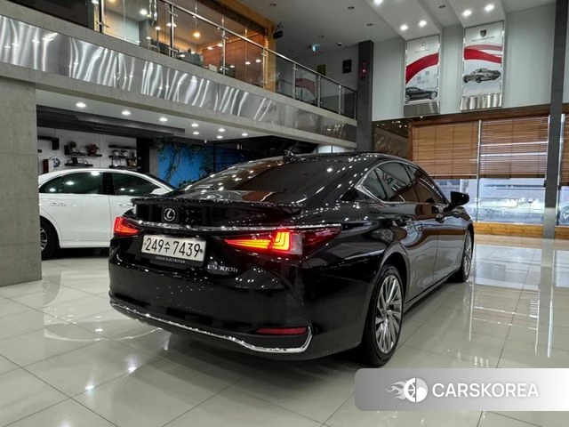 Lexus ES300h 7th generation id 4194435 из Кореи 12