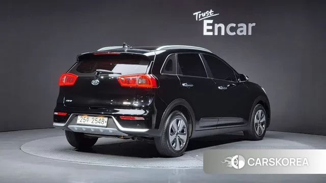 Kia Niro id 3308070 из Кореи 12