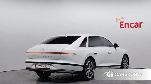 Hyundai Grandeur (GN7) id 3696632 из Кореи 12