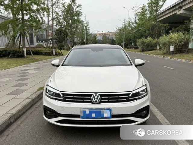 Volkswagen Lingdu 2021 Белый из Китая, фото 2