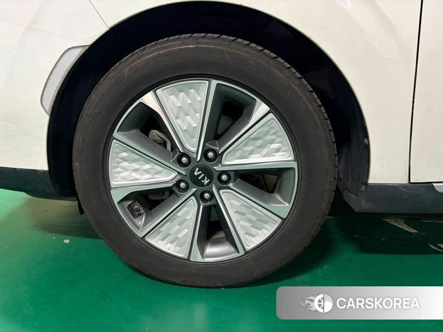 Kia Soul Booster EV 2019 Белый из Кореи, фото 6