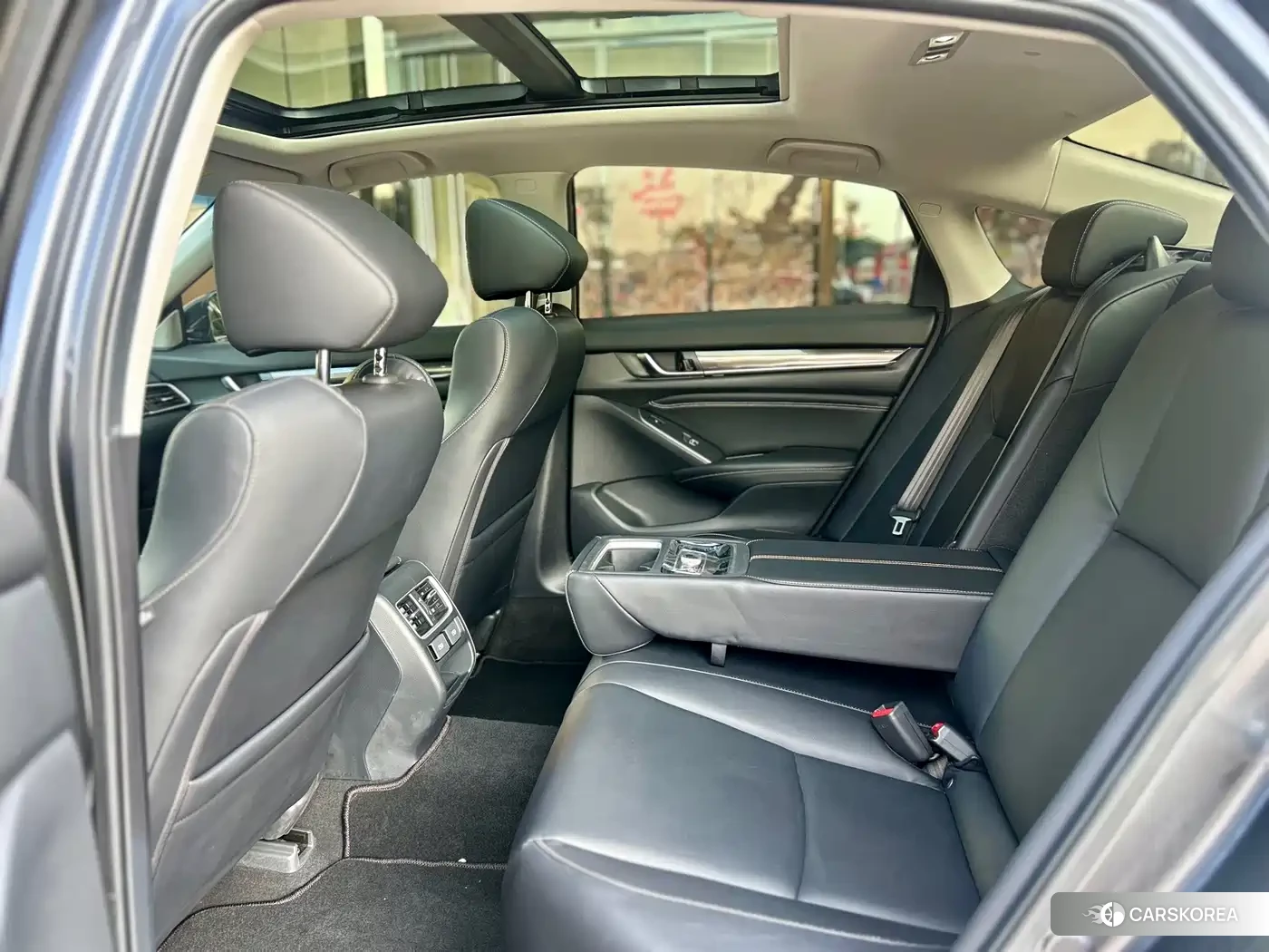 Honda Accord 2022 Silver/gray из Китая, фото 5
