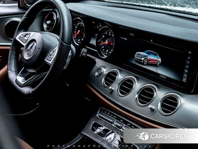Mercedes-Benz E-class 2018 Белый из Китая, фото 2
