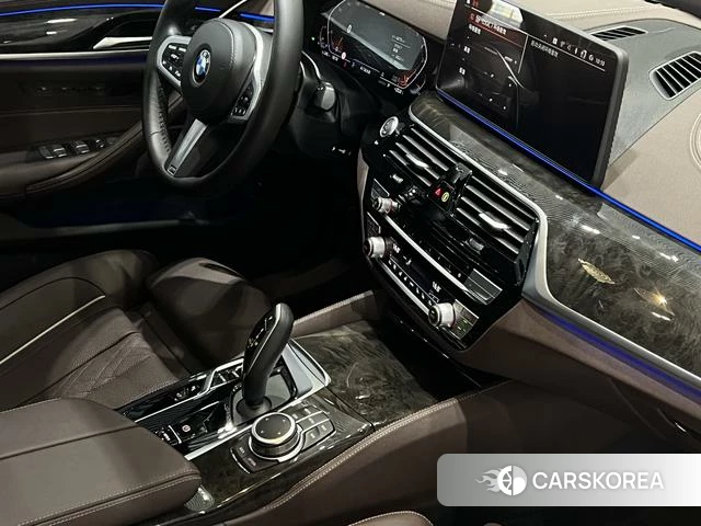 BMW 5 series id 4265391 из Китая 10
