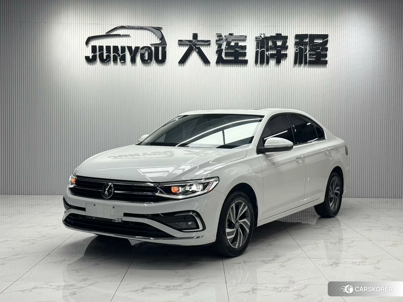Volkswagen Bora id 4461498 из Китая 12