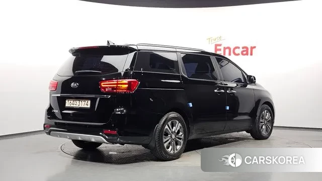 Kia The New Carnival id 3568152 из Кореи 12