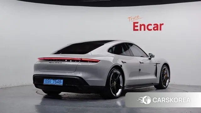 Porsche Taycan id 3508598 из Кореи 12