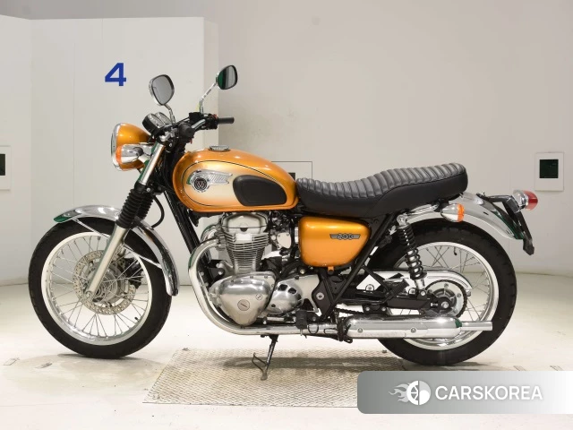 Kawasaki W800 2011 из Японии