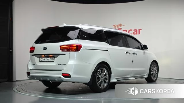 Kia The New Carnival id 4849760 из Кореи 12