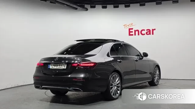 Mercedes-Benz E-Class W213 id 3665374 из Кореи 12