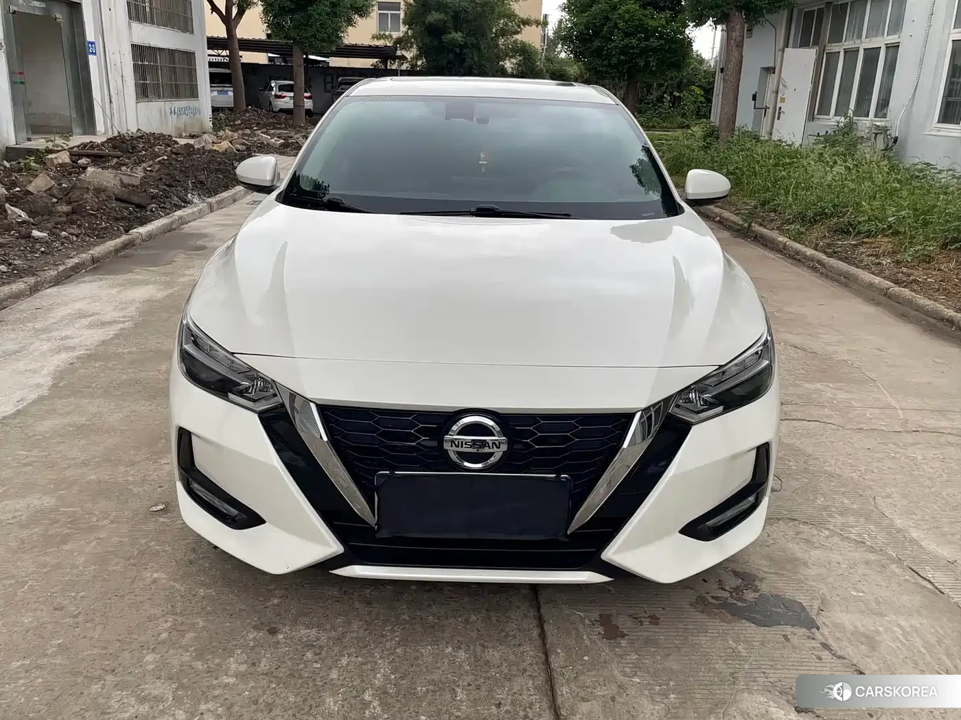 Nissan Sylphy 2021 Белый из Китая, фото 2