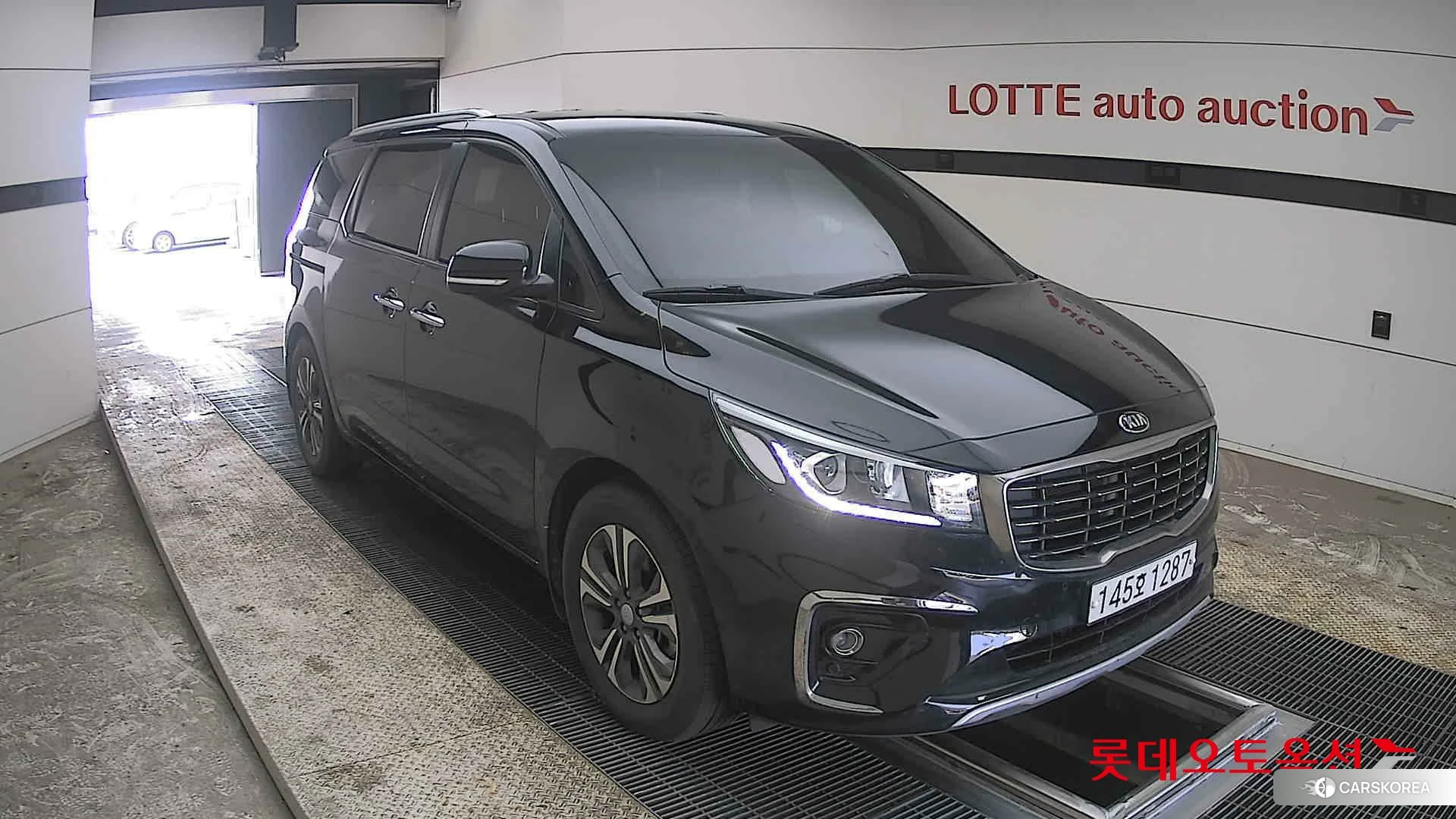 Kia Carnival id 3882134 из Кореи 12