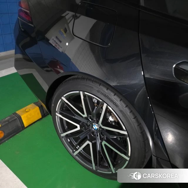 BMW M5 (G90) 2026 Черный из Кореи, фото 6