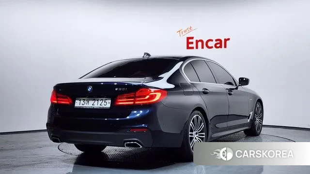 BMW 5 Series (G30) id 3641437 из Кореи 12