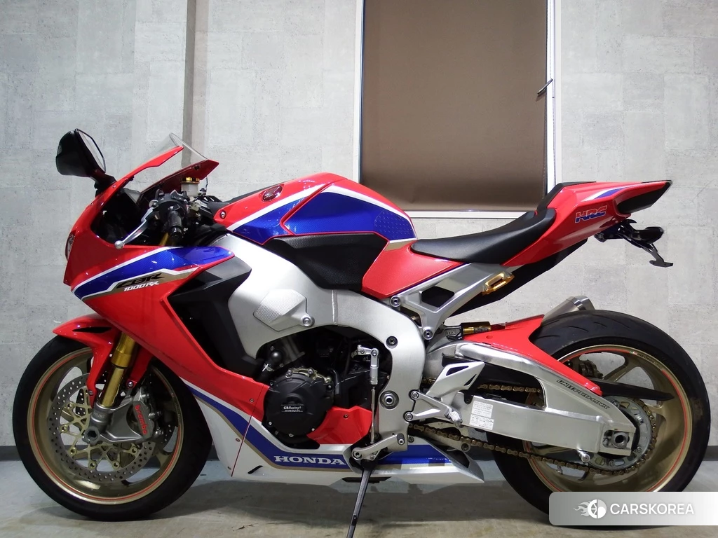 Проданный Honda CBR1000RR 2017 из Японии, фото 2