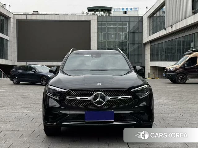 Mercedes-Benz GLC 2024 Черный из Китая, фото 3