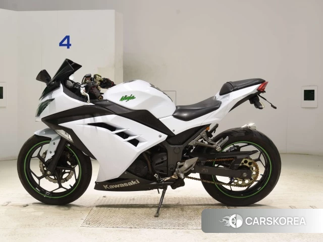 Kawasaki NINJA 250 2015 из Японии