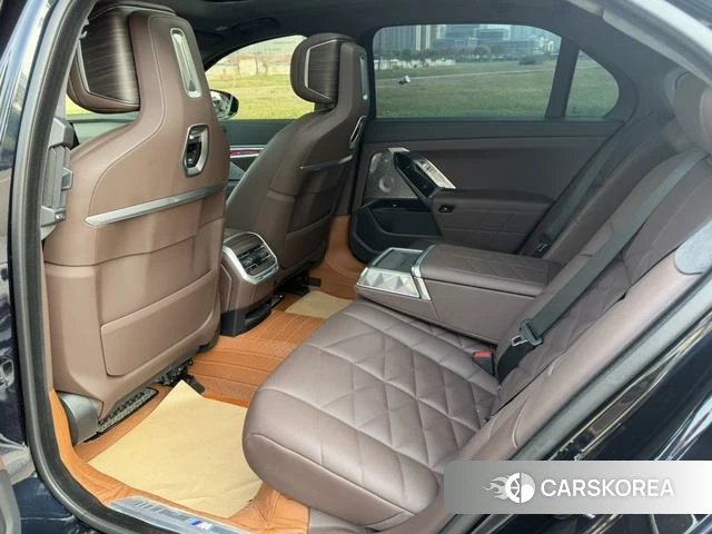 BMW 7 series id 4241086 из Китая 10