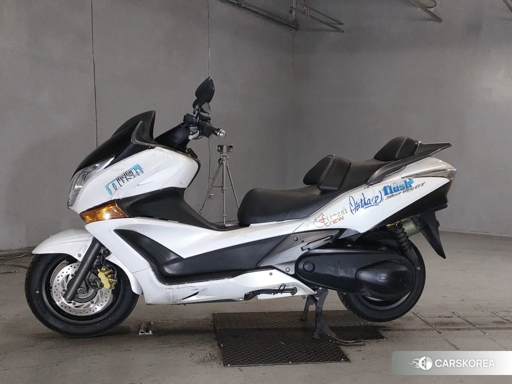 Проданный Honda SILVER WING 600 GT 2011 из Японии, фото 2