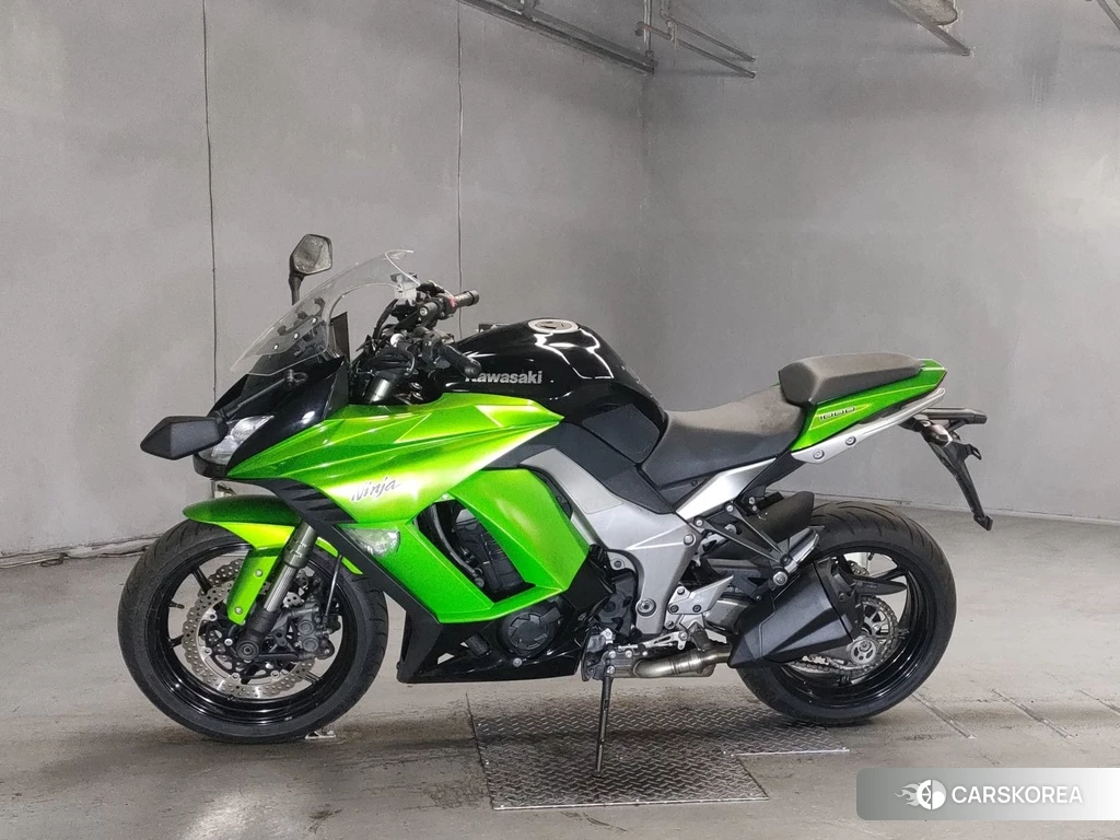 Проданный Kawasaki NINJA 1000 2011 из Японии
