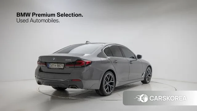 BMW 5 Series (G30) id 3665082 из Кореи 12