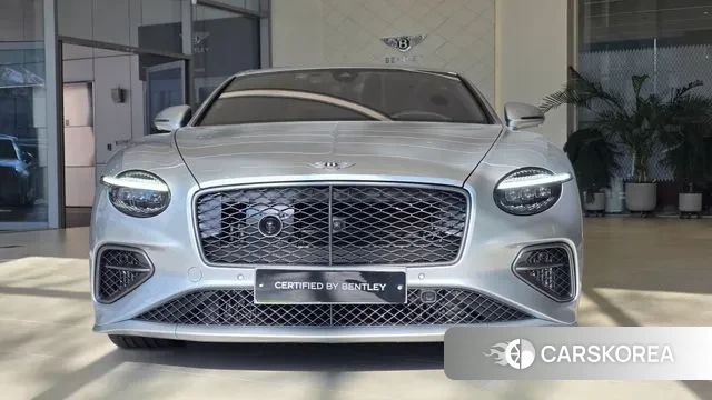 Bentley Continental GT 4th Generation 2025 Серебряный из Кореи, фото 5