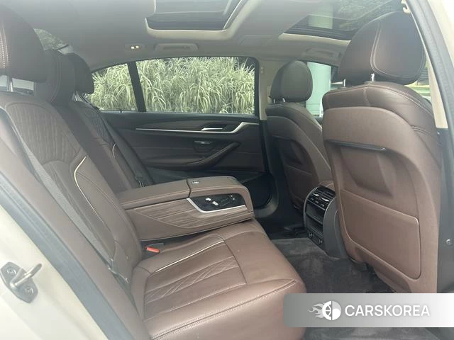 BMW 5 series PHEV id 4215614 из Китая 12