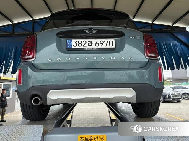 Mini Cooper Countryman 2023 Темно-зеленый из Кореи, фото 2