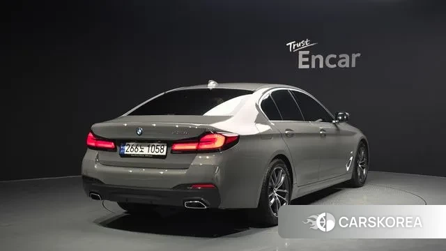 BMW 5 Series (G30) id 3037044 из Кореи 12